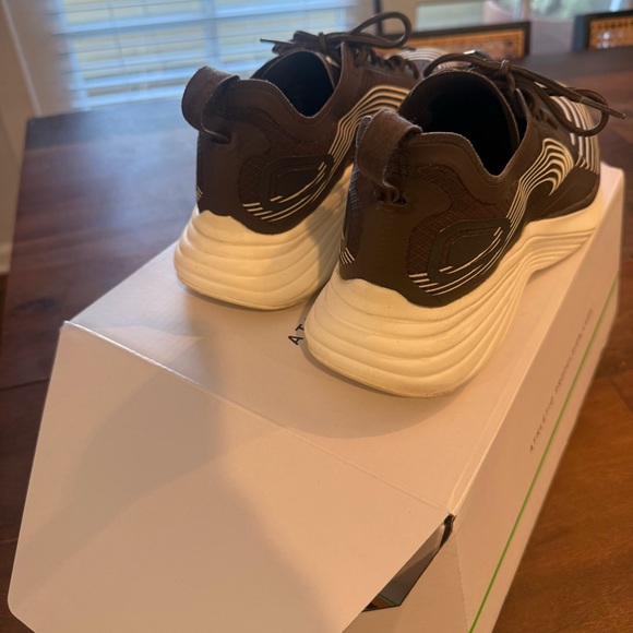 APL Streamline - Chocolate / Ivory - Picture 8 of 12